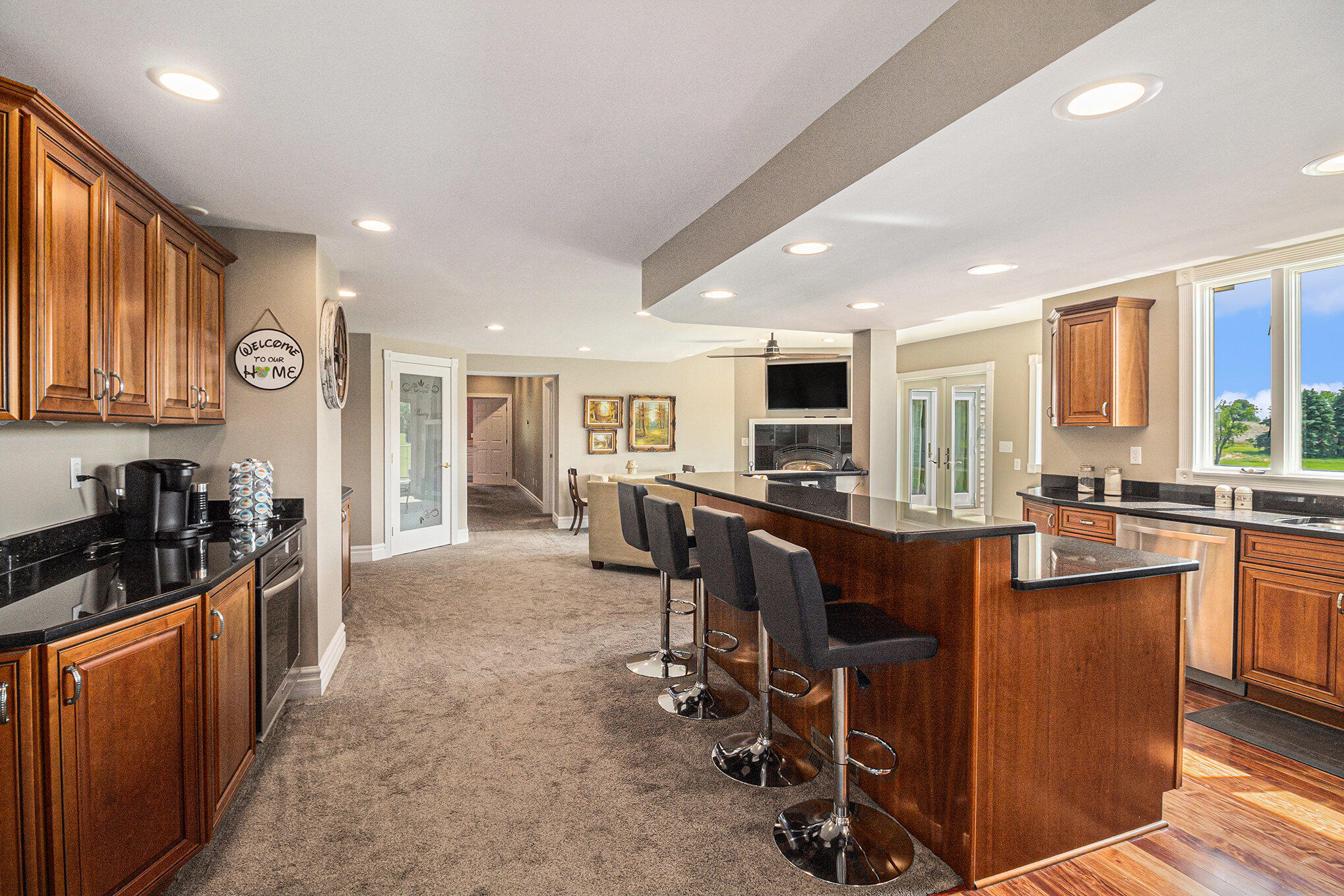 Saline, Michigan, 48176, United States, 5 Bedrooms Bedrooms, ,5 BathroomsBathrooms,Residential,Active,2044537