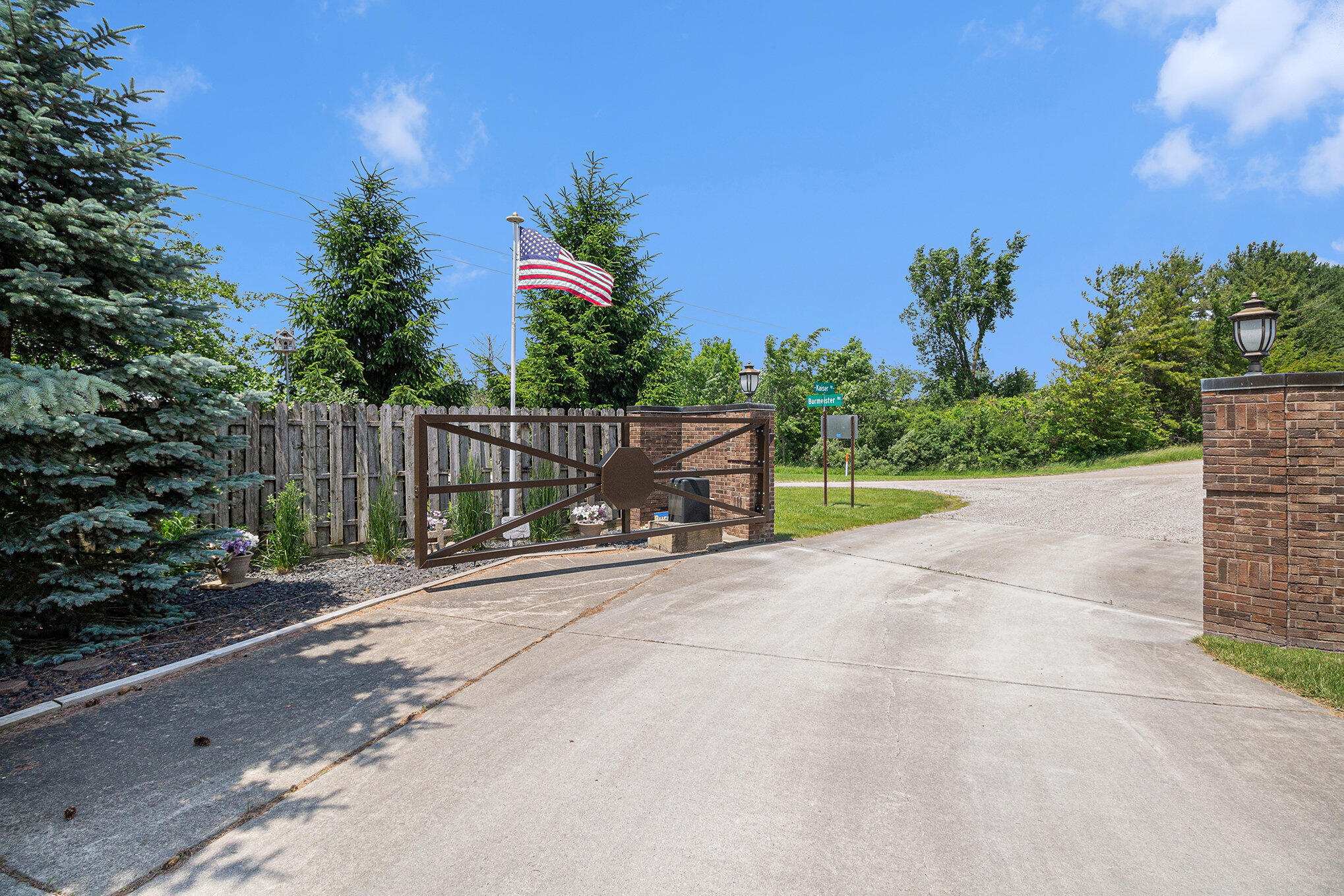 Saline, Michigan, 48176, United States, 5 Bedrooms Bedrooms, ,5 BathroomsBathrooms,Residential,Active,2044537