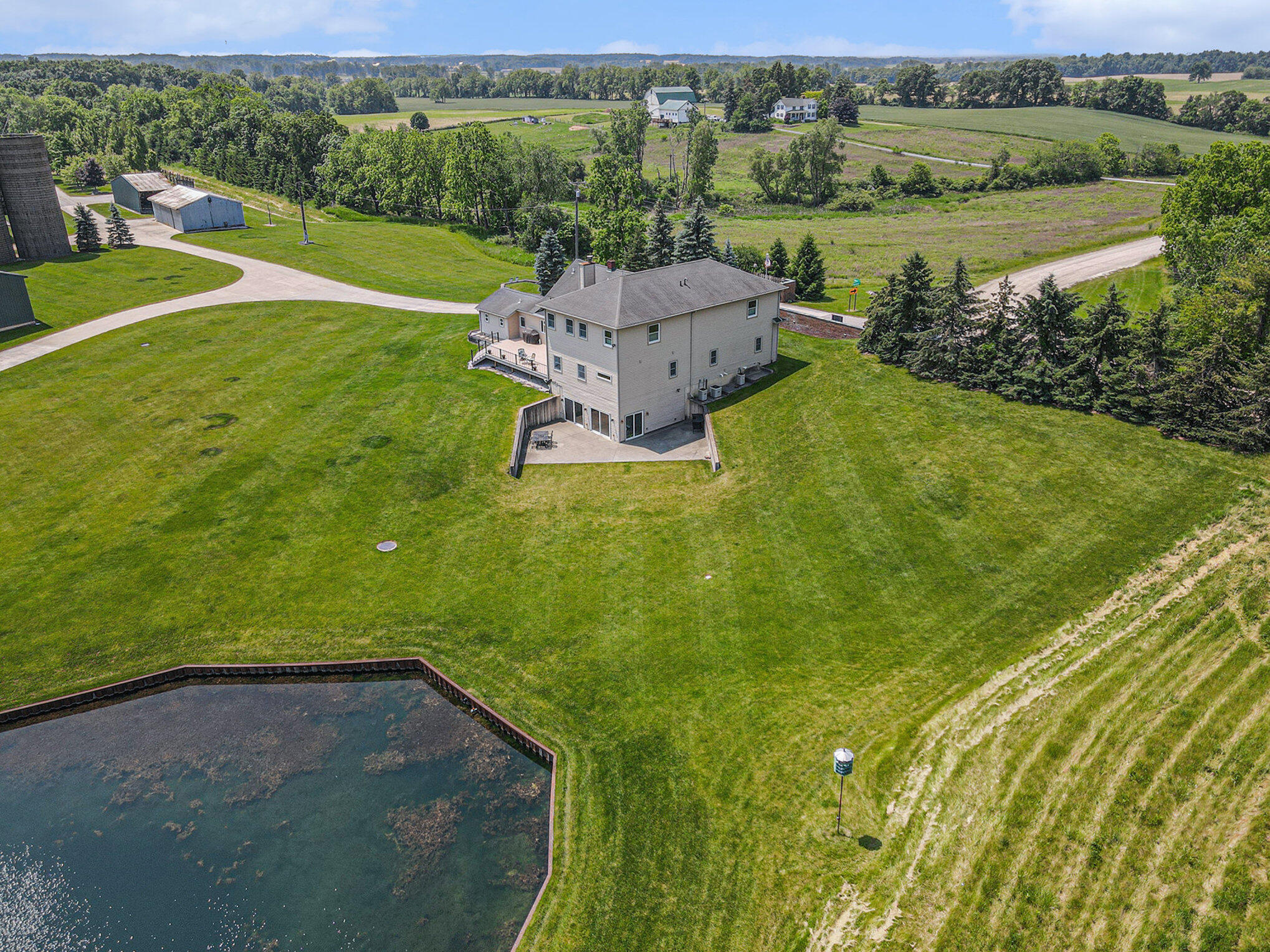 Saline, Michigan, 48176, United States, 5 Bedrooms Bedrooms, ,5 BathroomsBathrooms,Residential,Active,2044537