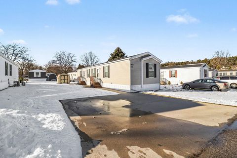 Photo of 2907 N Sandy Drive, Ludington, MI 49431 (MLS # 26001531)