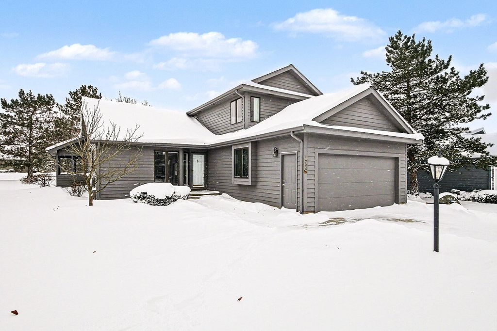 Photo of 1794 Spring Meadow Court SE #10, Caledonia, MI 49316 (MLS # 26002413)