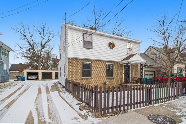 828 W LOVELL ST, KALAMAZOO, MI 49007 - Image 79feb4a1b2ebb07c233d5b7f6313c792/2224145368