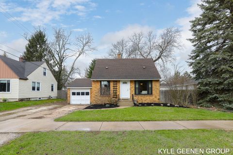 948 Columbia Avenue, Holland, MI 49423 - MLS#: 25015916