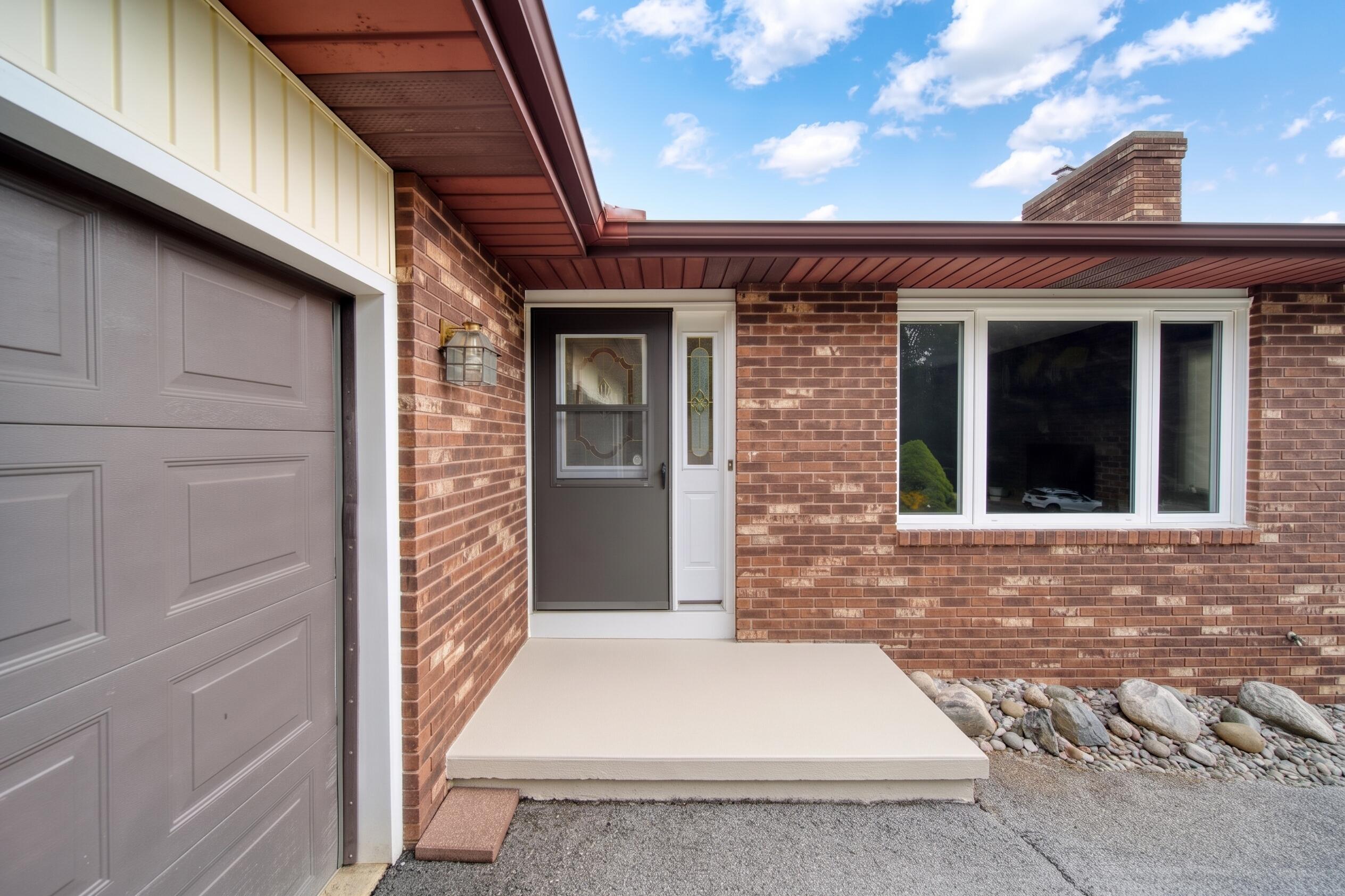 1829 N Sandstone Road - Photo 2