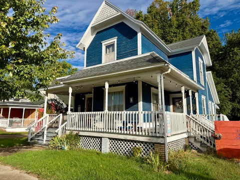 Photo for 206 W Division Street