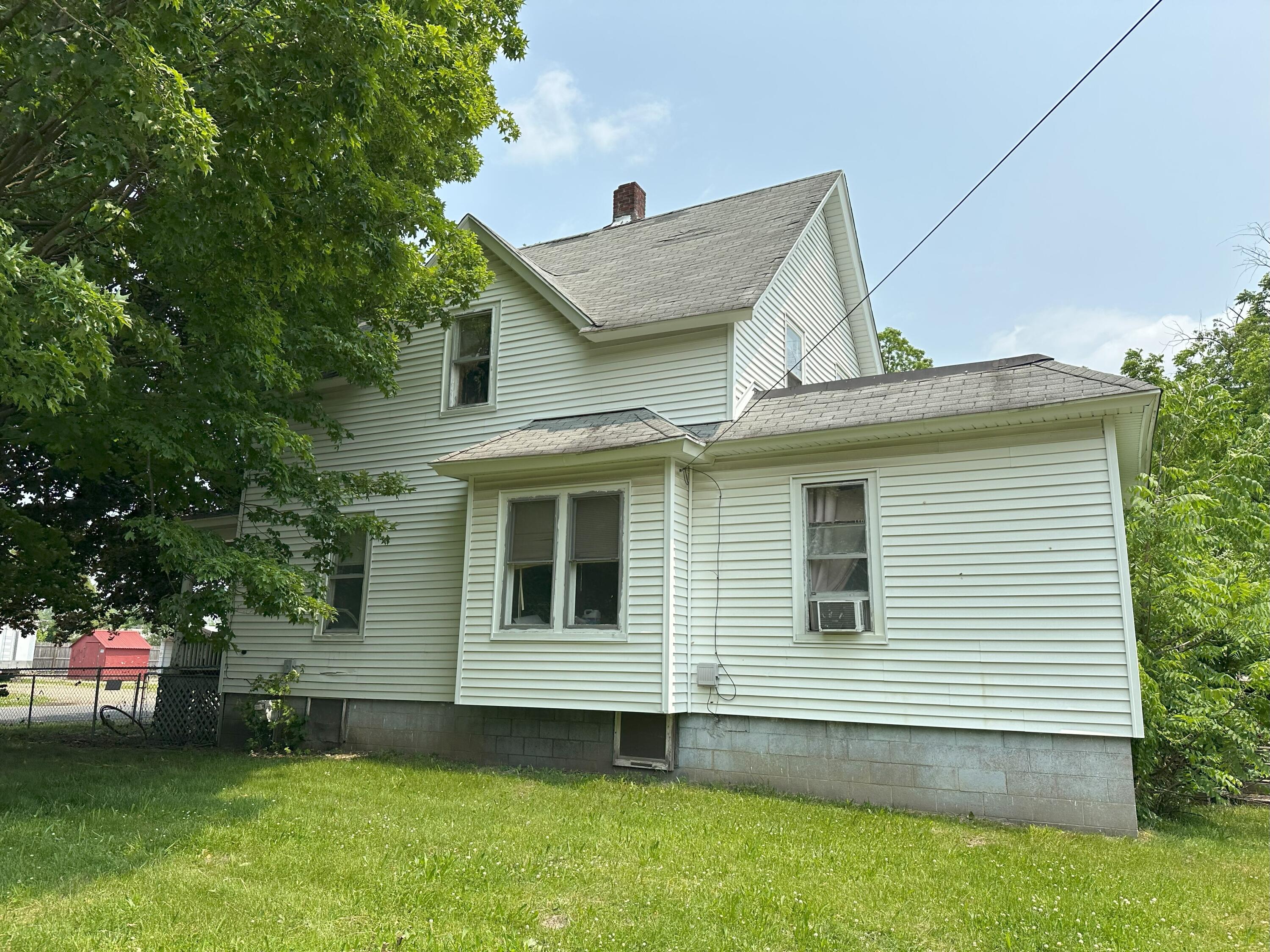 2008 E Stockbridge Avenue