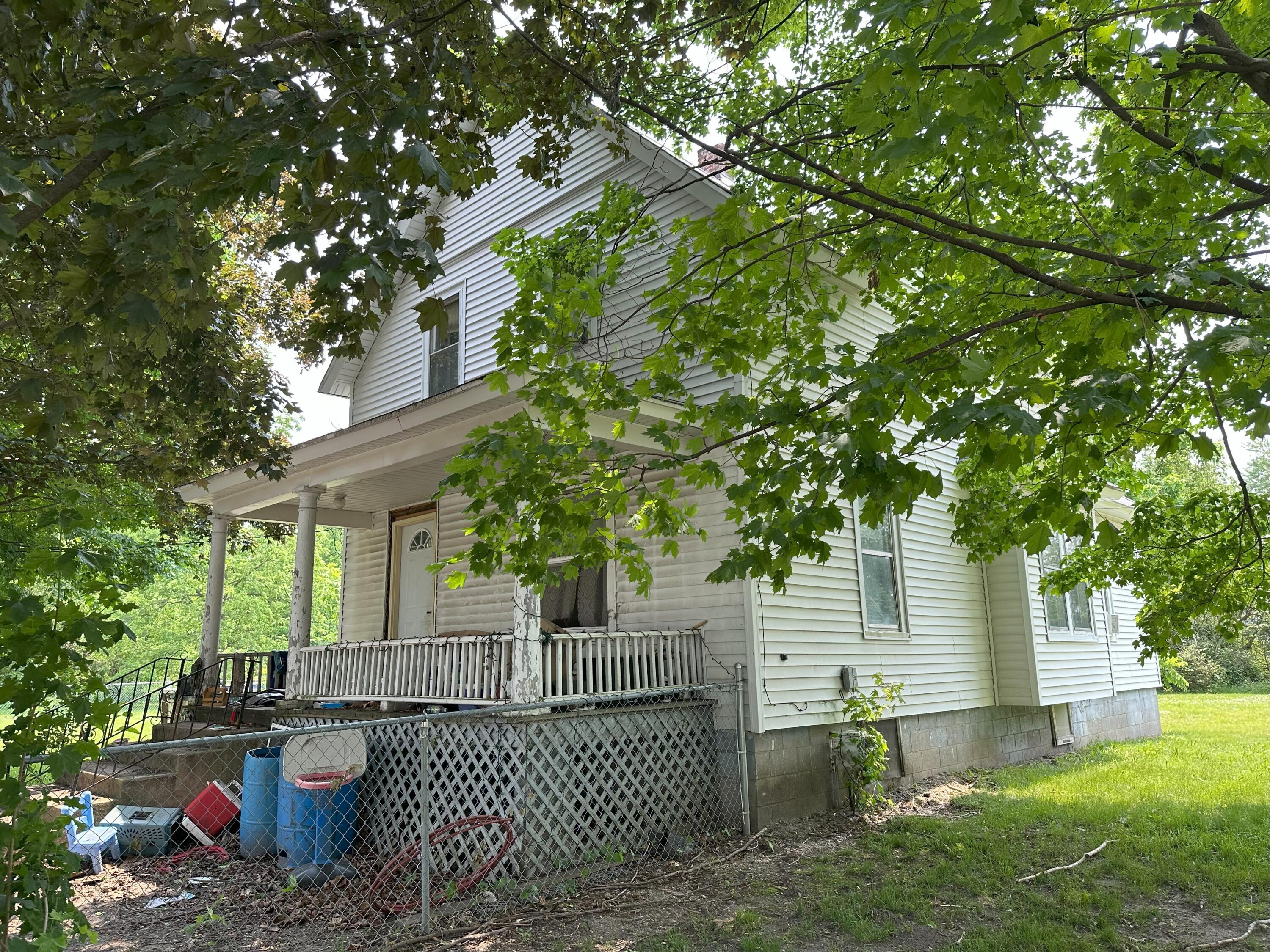 2008 E Stockbridge Avenue
