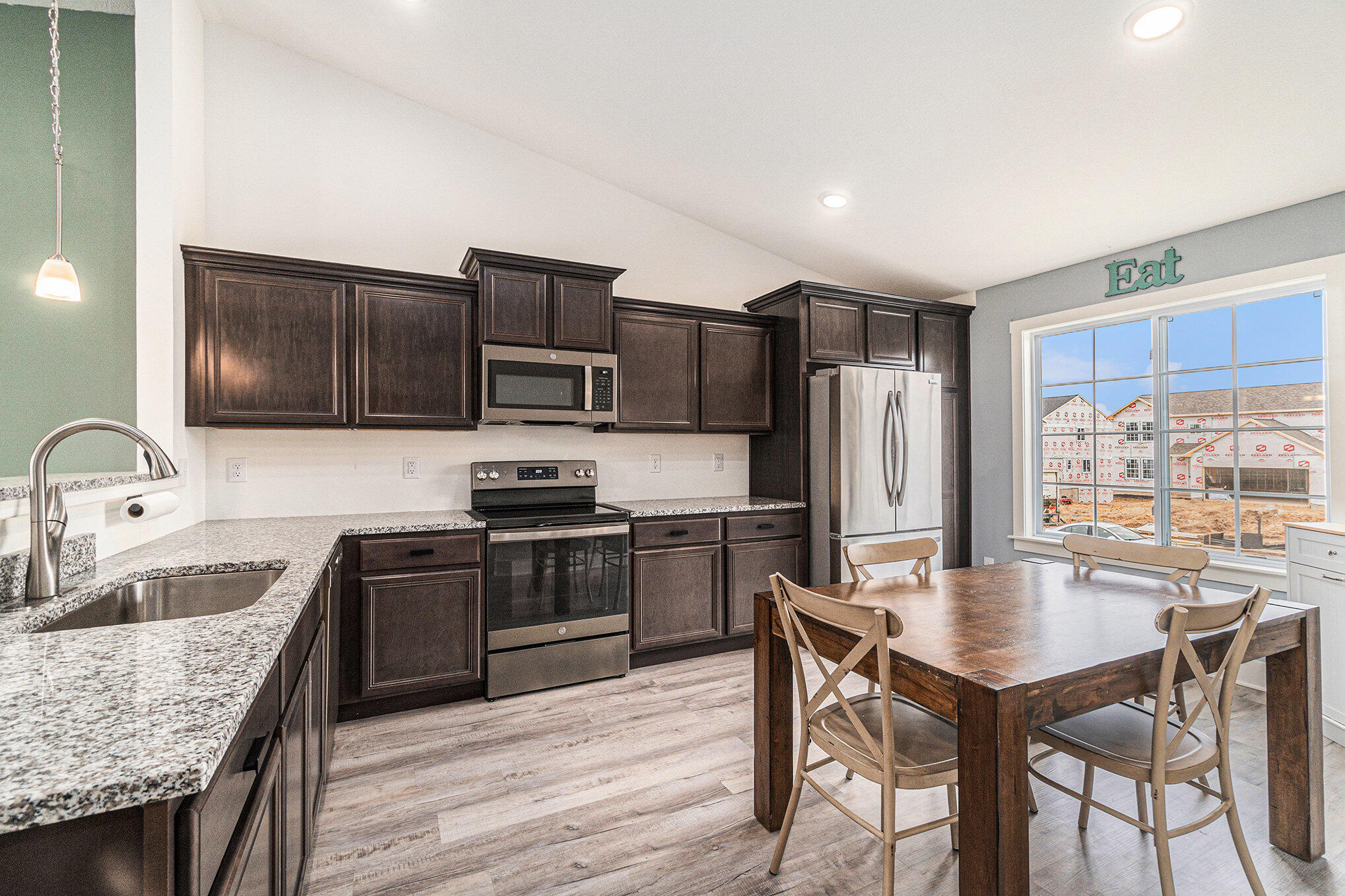 Richland, Michigan 49083, United States, 3 Bedrooms Bedrooms, ,2 BathroomsBathrooms,Residential,Active,102612