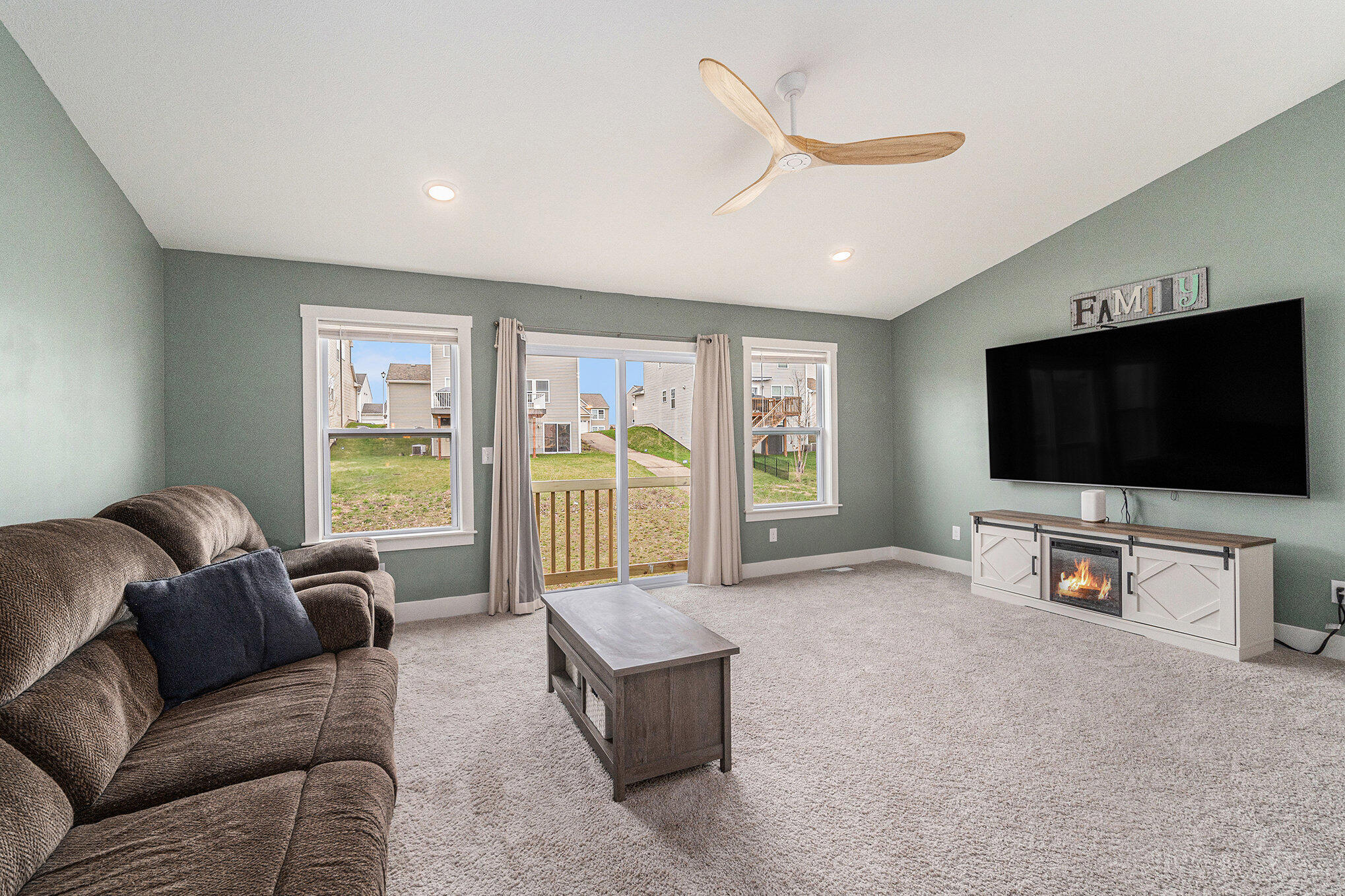 Richland, Michigan 49083, United States, 3 Bedrooms Bedrooms, ,2 BathroomsBathrooms,Residential,Active,102612