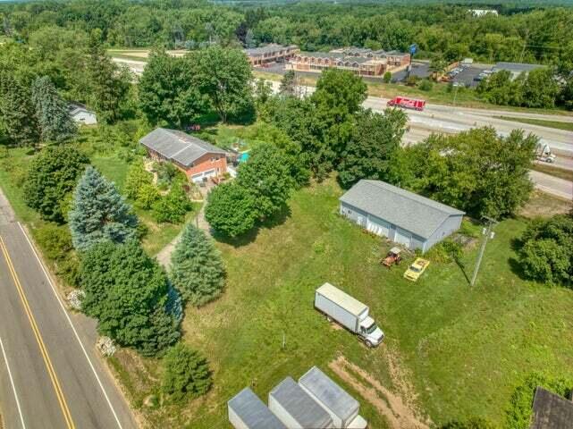 844 Barrett Lane