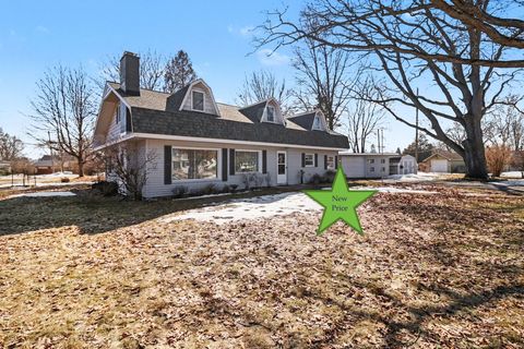 Photo of 709 New William Street, Ludington, MI 49431 (MLS # 26009071)