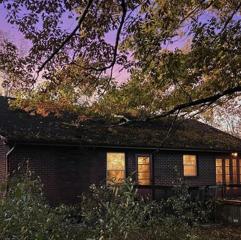 5253 Territorial Road Road Benton Harbor MI 49022