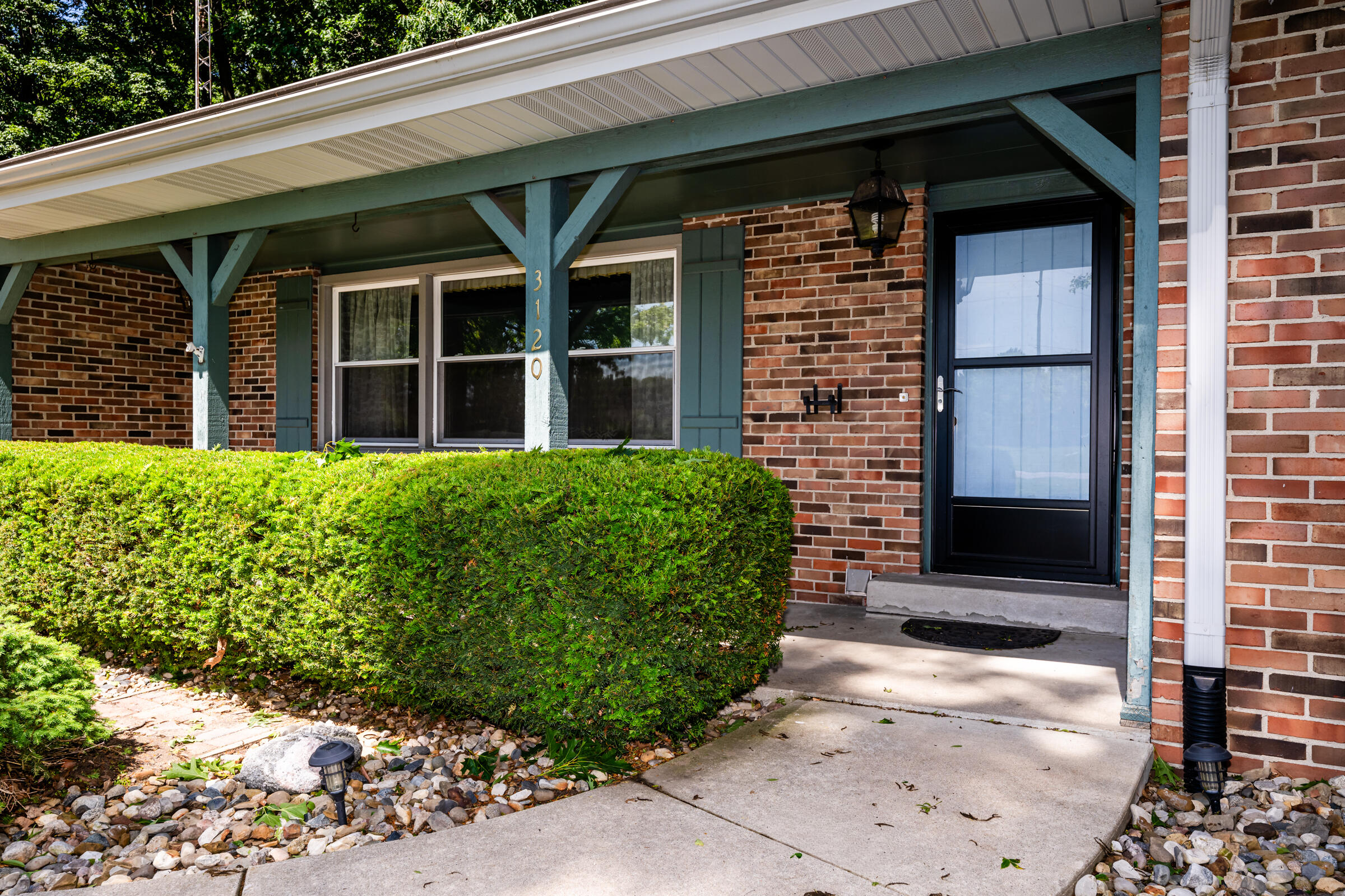 3120 Ridgeview