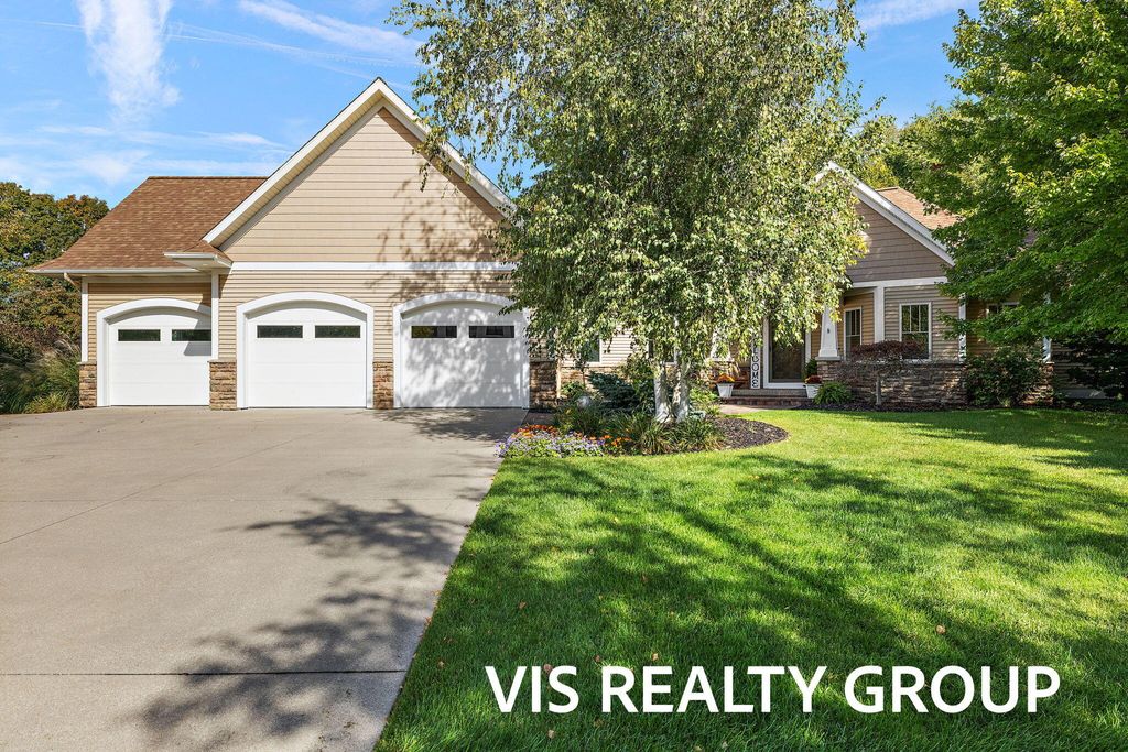 Photo of 2283 Warner Drive, Holland, MI 49424 (MLS # 25052975)