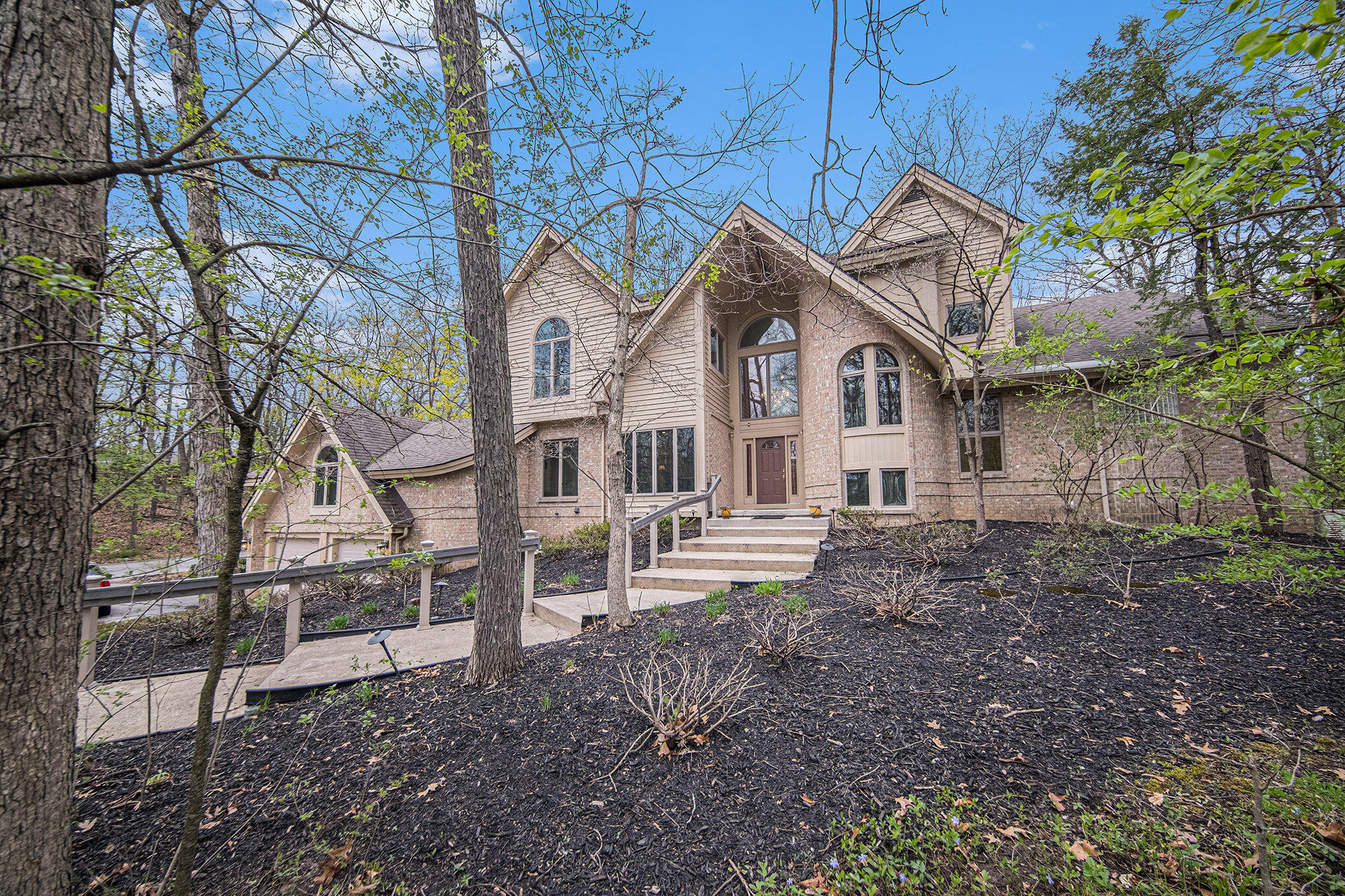 2925 Exmoor Road