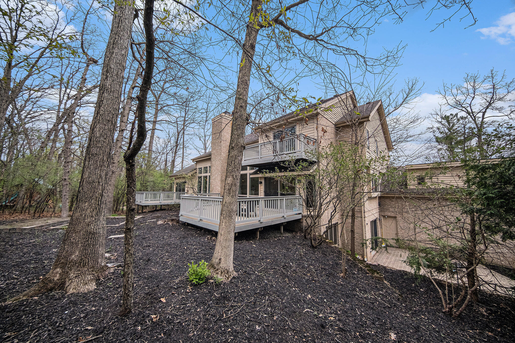 2925 Exmoor Road