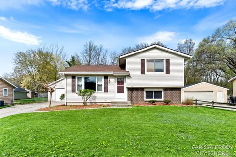 Photo of 245 Helen Drive, Rockford, MI 49341 (MLS # 26018849)