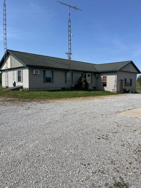 MLS: 24049097