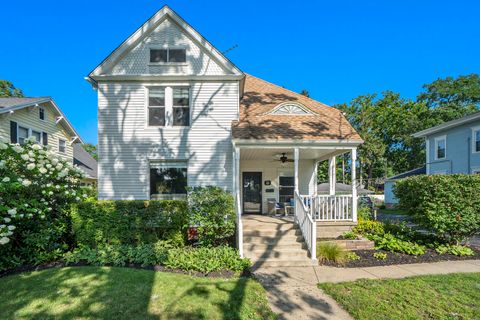 359 Pearl Street, South Haven, MI 49090 - MLS#: 25015728