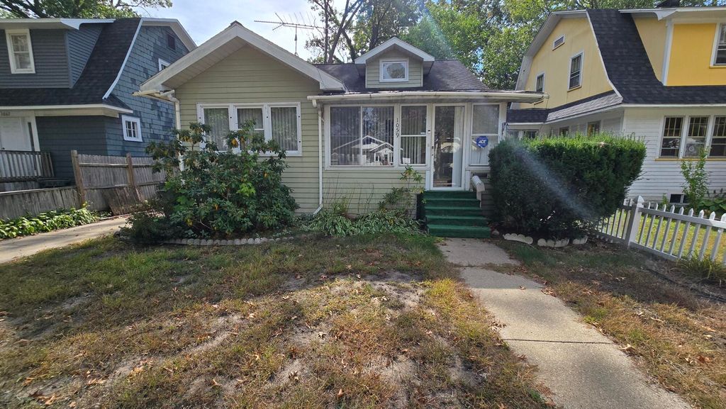 Photo of 1059 Ada Avenue, Muskegon, MI 49442 (MLS # 25050460)