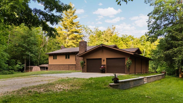 6634 NEWCOSTA AVE, STANWOOD, MI 49346 - Image 7c7a81ea469952040e938e7a650e1e7e/3551874453