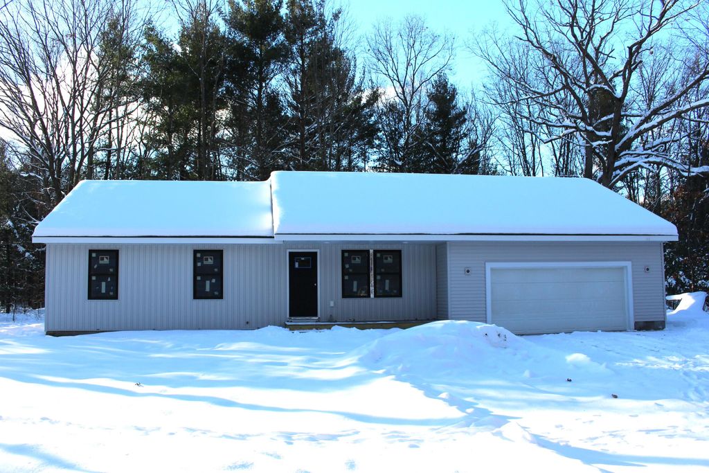 Photo of 2223 Strand Road, Muskegon, MI 49445 (MLS # 25059461)