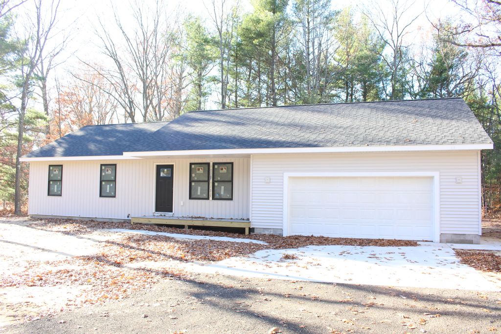 Photo of 2223 Strand Road, Muskegon, MI 49445 (MLS # 25059461)