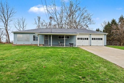 Photo of 4355 Springbrook Road, Jackson, MI 49201 (MLS # 26013218)