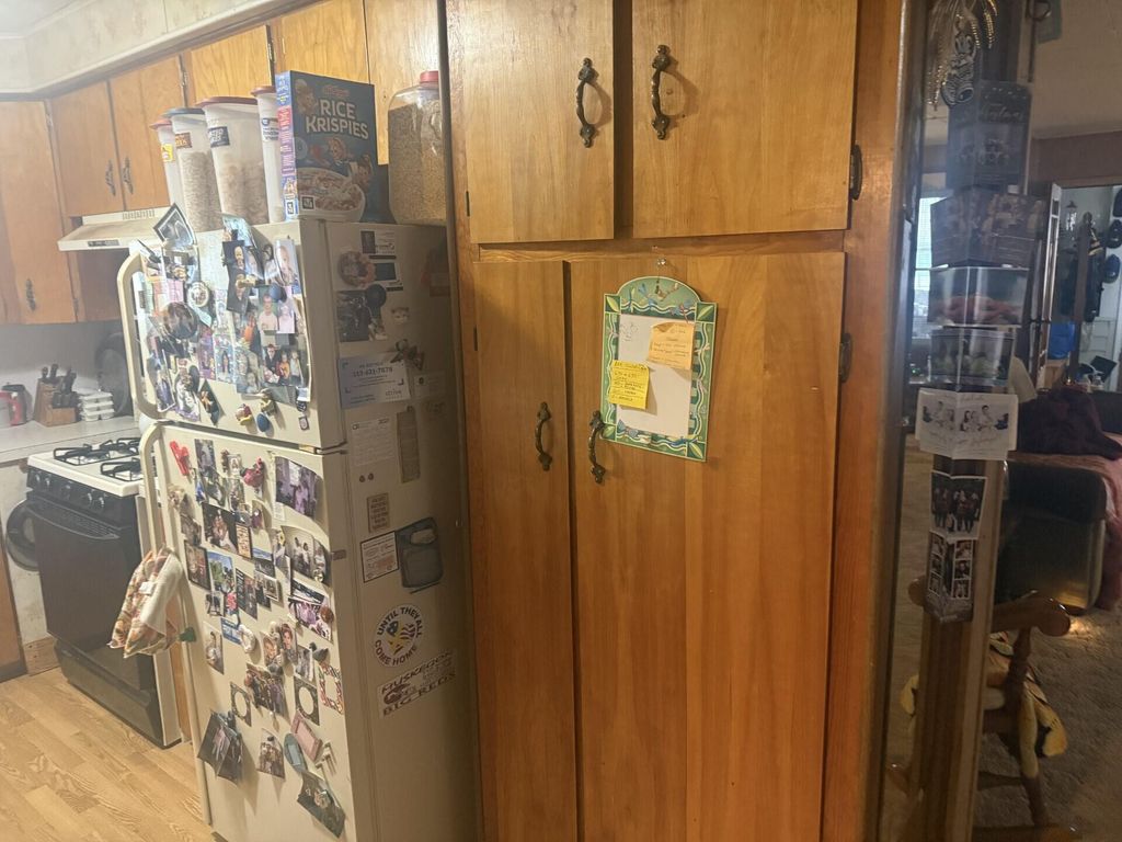 Photo of 842 E Dale Avenue, Muskegon, MI 49442 (MLS # 26001407)