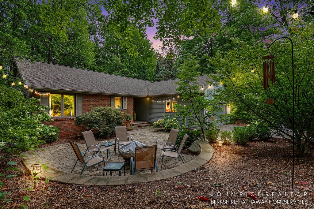 Photo of 956 Spaulding Avenue SE, Ada, MI 49301 (MLS # 26048725)