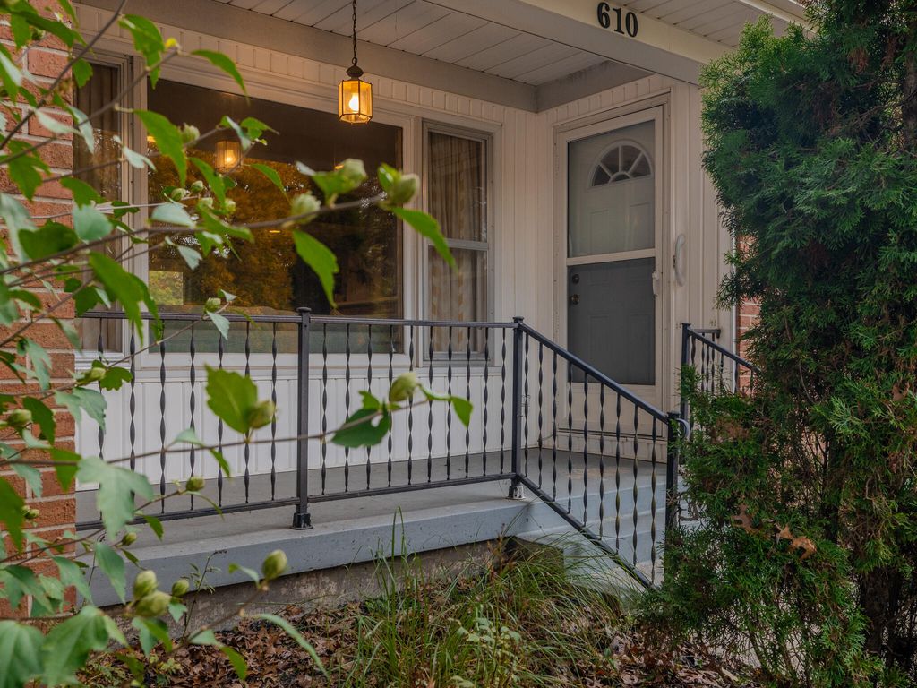 Photo of 610 Birchwood Court SE, Lowell, MI 49331 (MLS # 25055364)