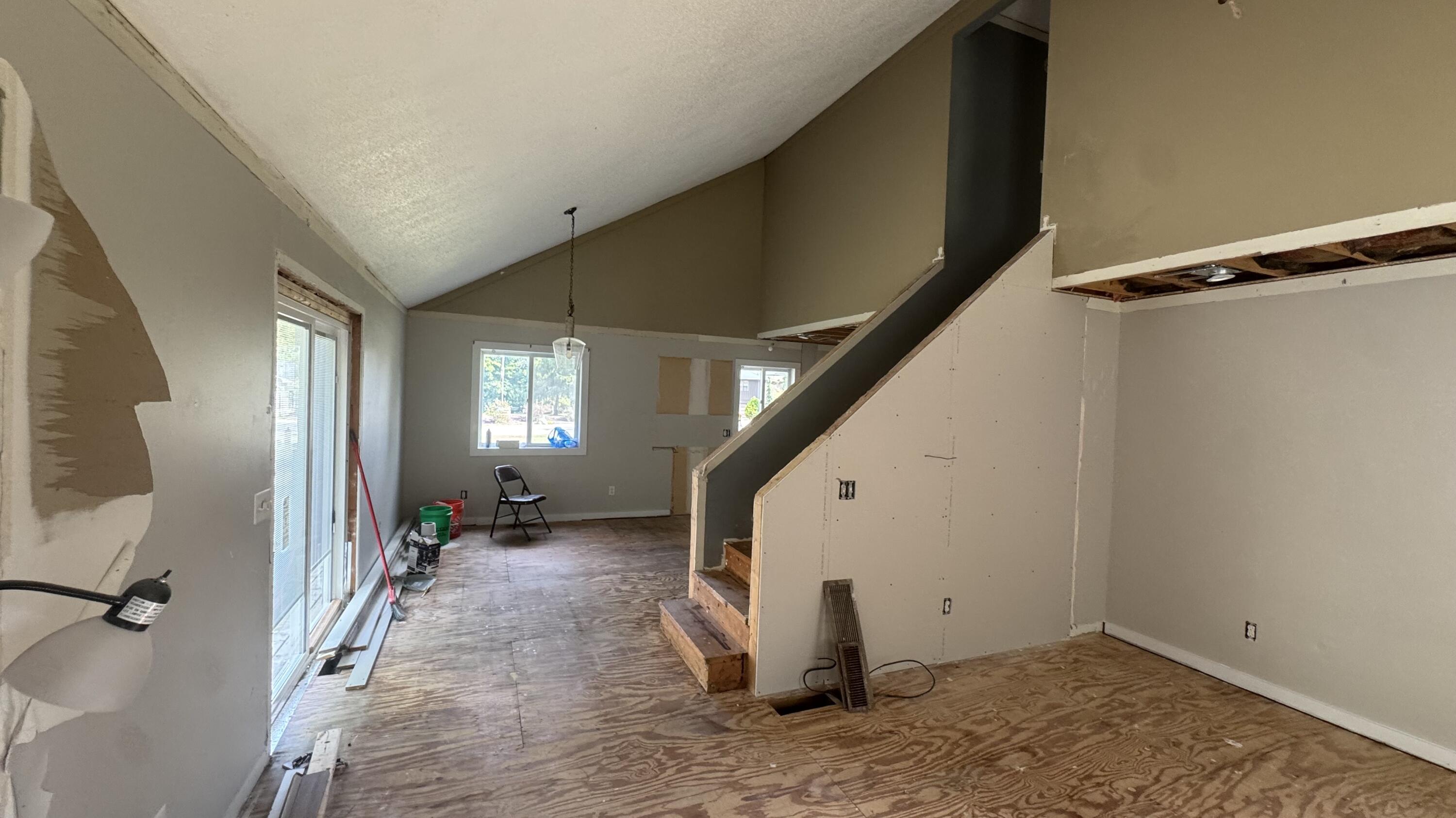 8277 Peninsula Drive
