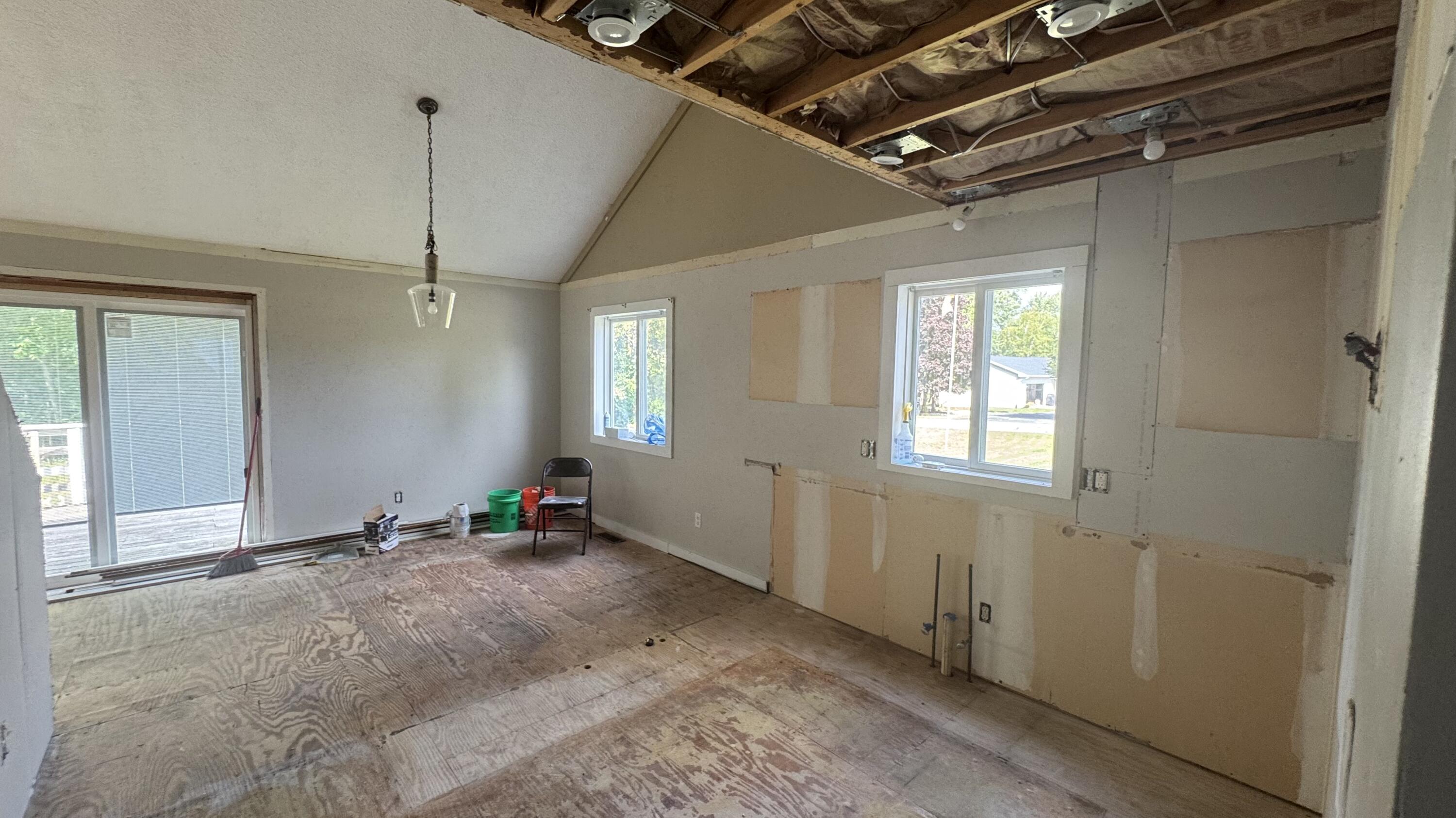 8277 Peninsula Drive