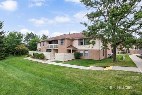 61264 Greenwood Drive South Lyon MI 48178