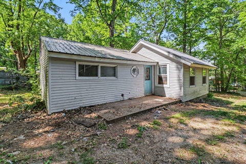 Photo of 114 S 180th Avenue, Hesperia, MI 49421 (MLS # 26026884)