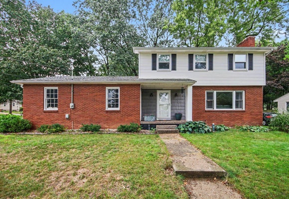 2623 VALLEY AVE NW, GRAND RAPIDS, MI 49544 - Image 7d7f6a12fb8e4e396da2ed1d5d78b1de/1853966764