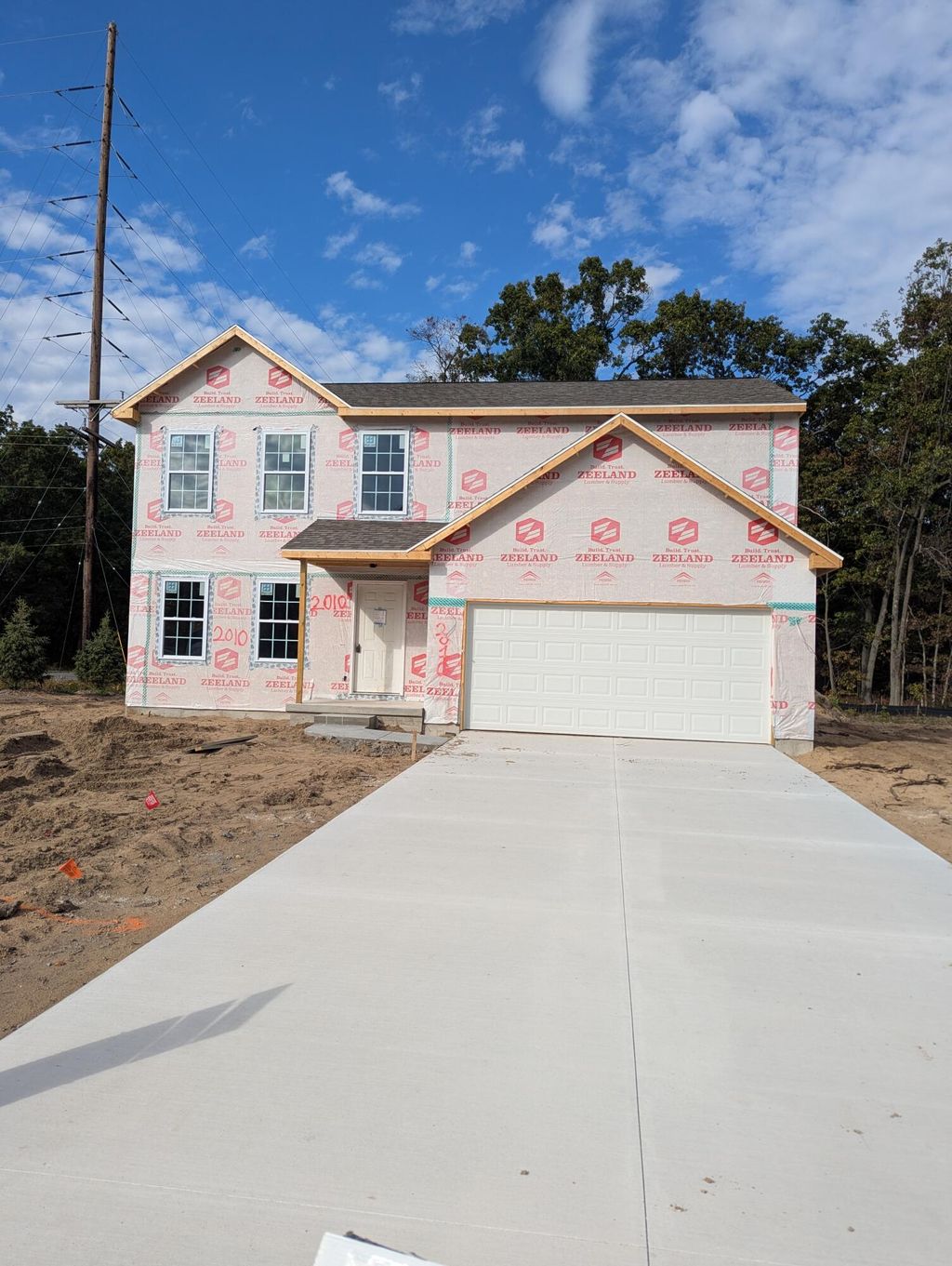 Photo of 2010 Kristin Court, Muskegon, MI 49442 (MLS # 25056734)