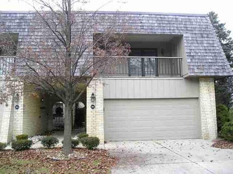 Photo of 1182 Oakwood Court, Rochester Hills, MI 48307 (MLS # 26021610)
