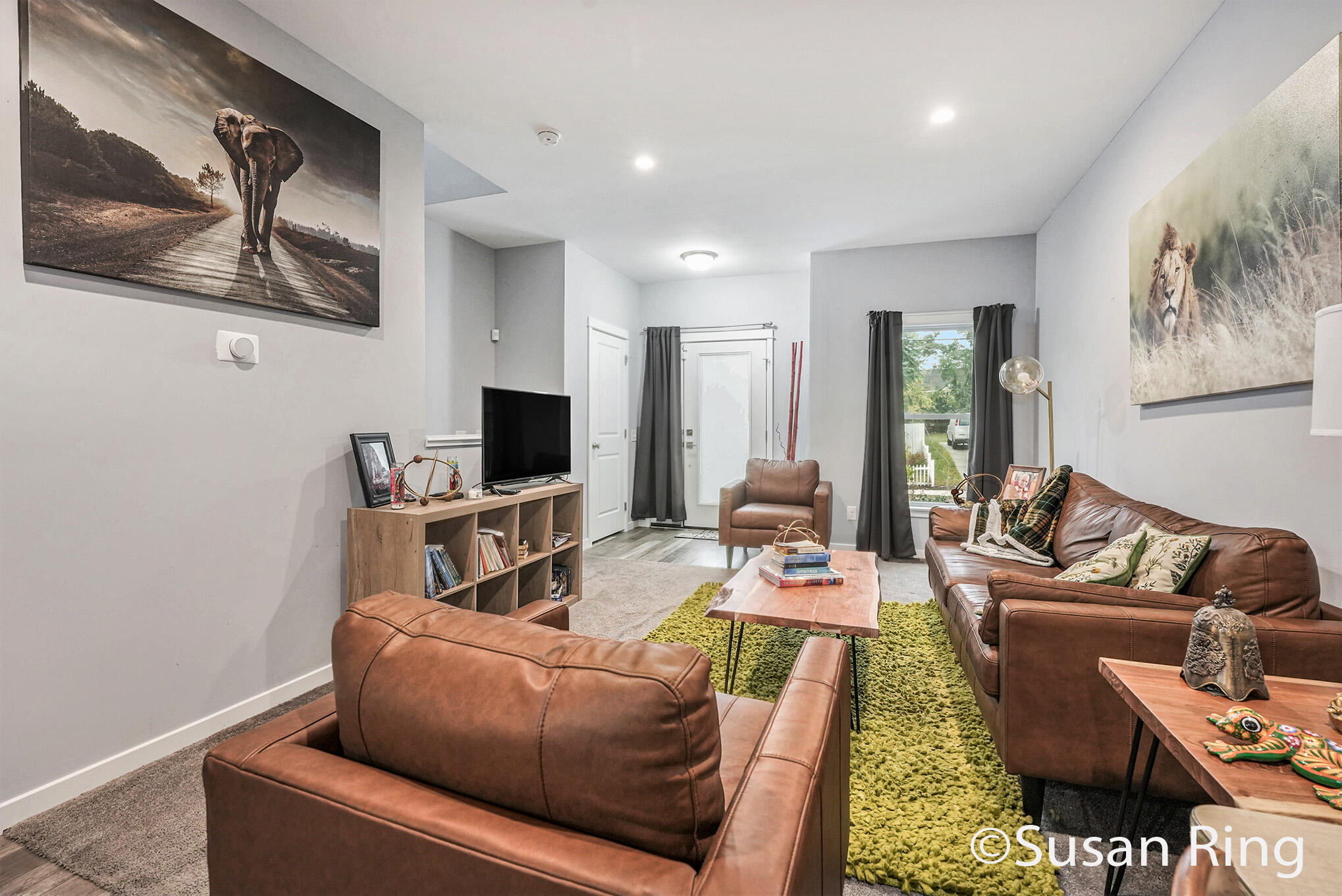 Grand Rapids, Michigan 49503, United States, 2 Bedrooms Bedrooms, ,2 BathroomsBathrooms,Residential,Pending,15288