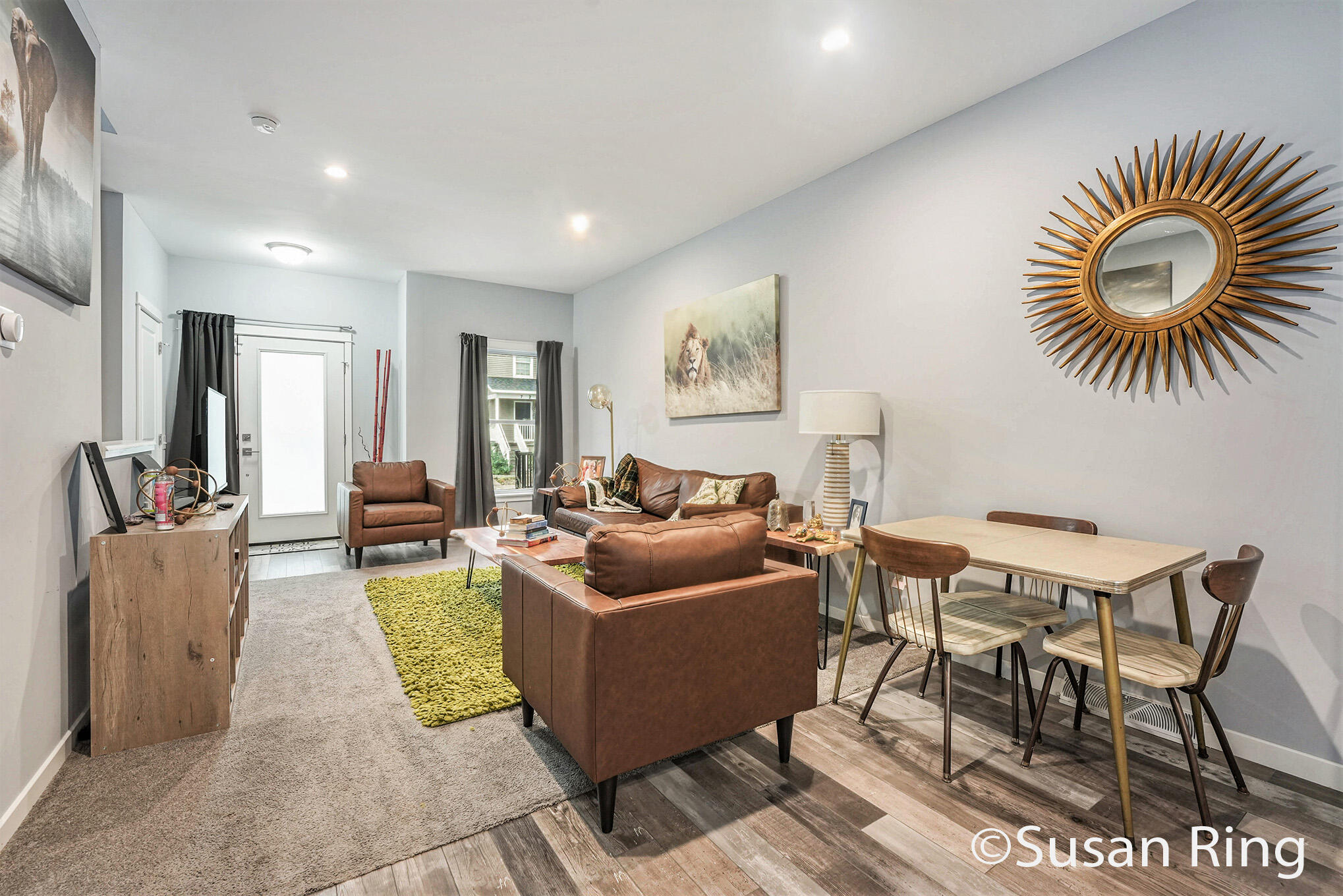 Grand Rapids, Michigan 49503, United States, 2 Bedrooms Bedrooms, ,2 BathroomsBathrooms,Residential,Pending,15288