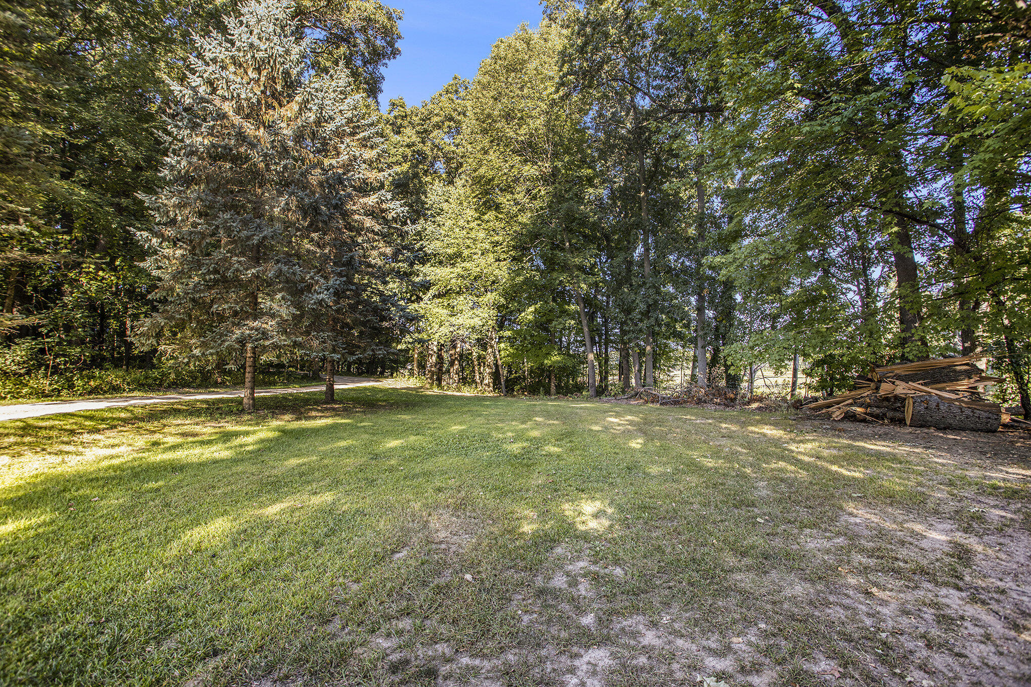 Delton, Michigan 49046, United States, 3 Bedrooms Bedrooms, ,2 BathroomsBathrooms,Residential,Pending,203824