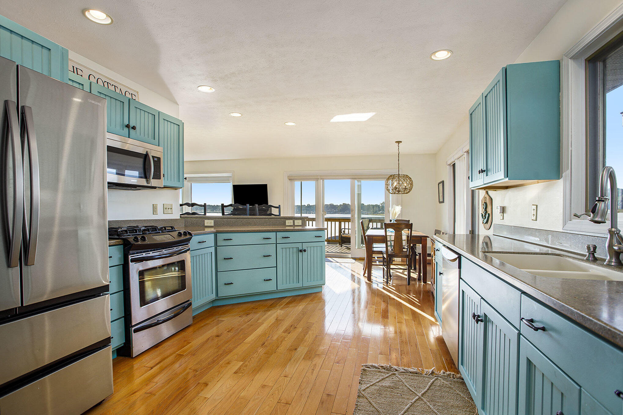 Delton, Michigan 49046, United States, 3 Bedrooms Bedrooms, ,2 BathroomsBathrooms,Residential,Pending,203824