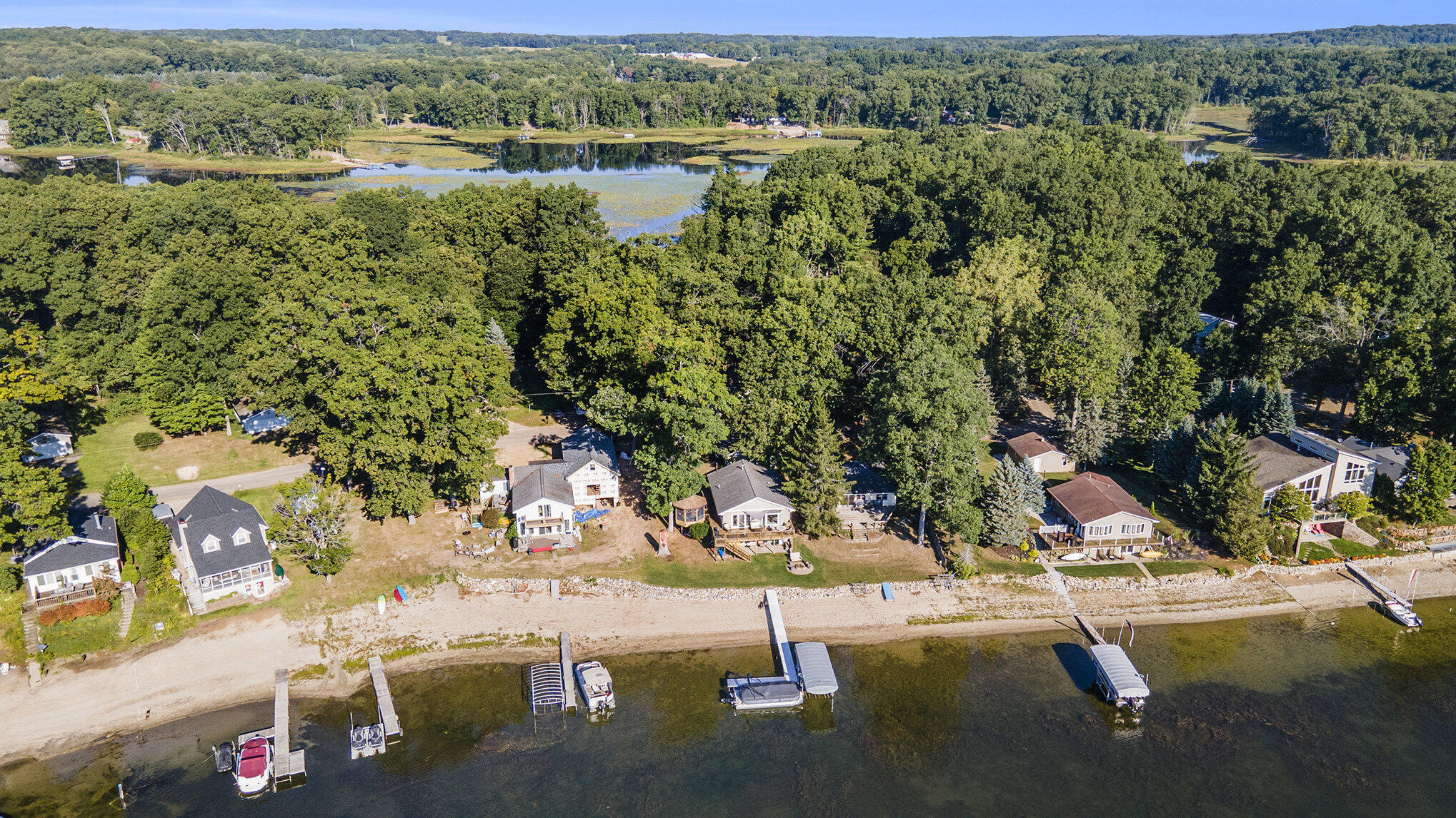 Delton, Michigan 49046, United States, 3 Bedrooms Bedrooms, ,2 BathroomsBathrooms,Residential,Pending,203824