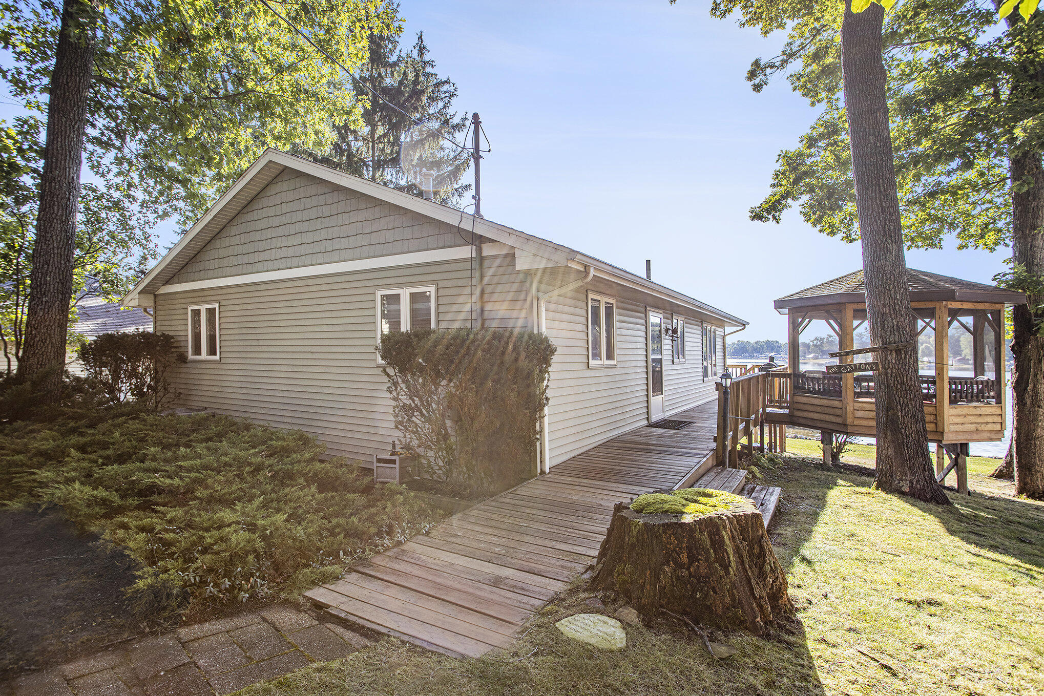 Delton, Michigan 49046, United States, 3 Bedrooms Bedrooms, ,2 BathroomsBathrooms,Residential,Pending,203824