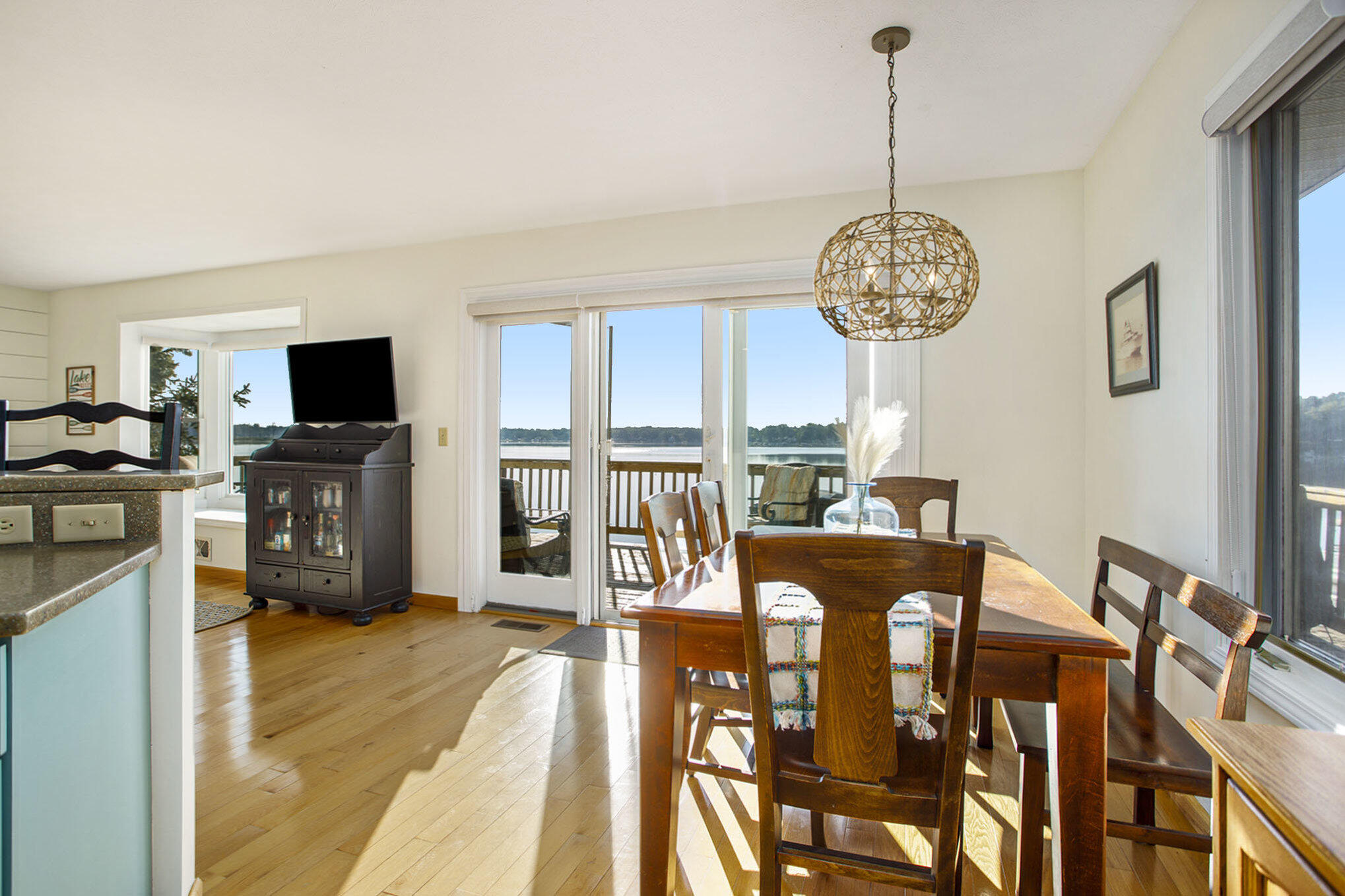 Delton, Michigan 49046, United States, 3 Bedrooms Bedrooms, ,2 BathroomsBathrooms,Residential,Pending,203824