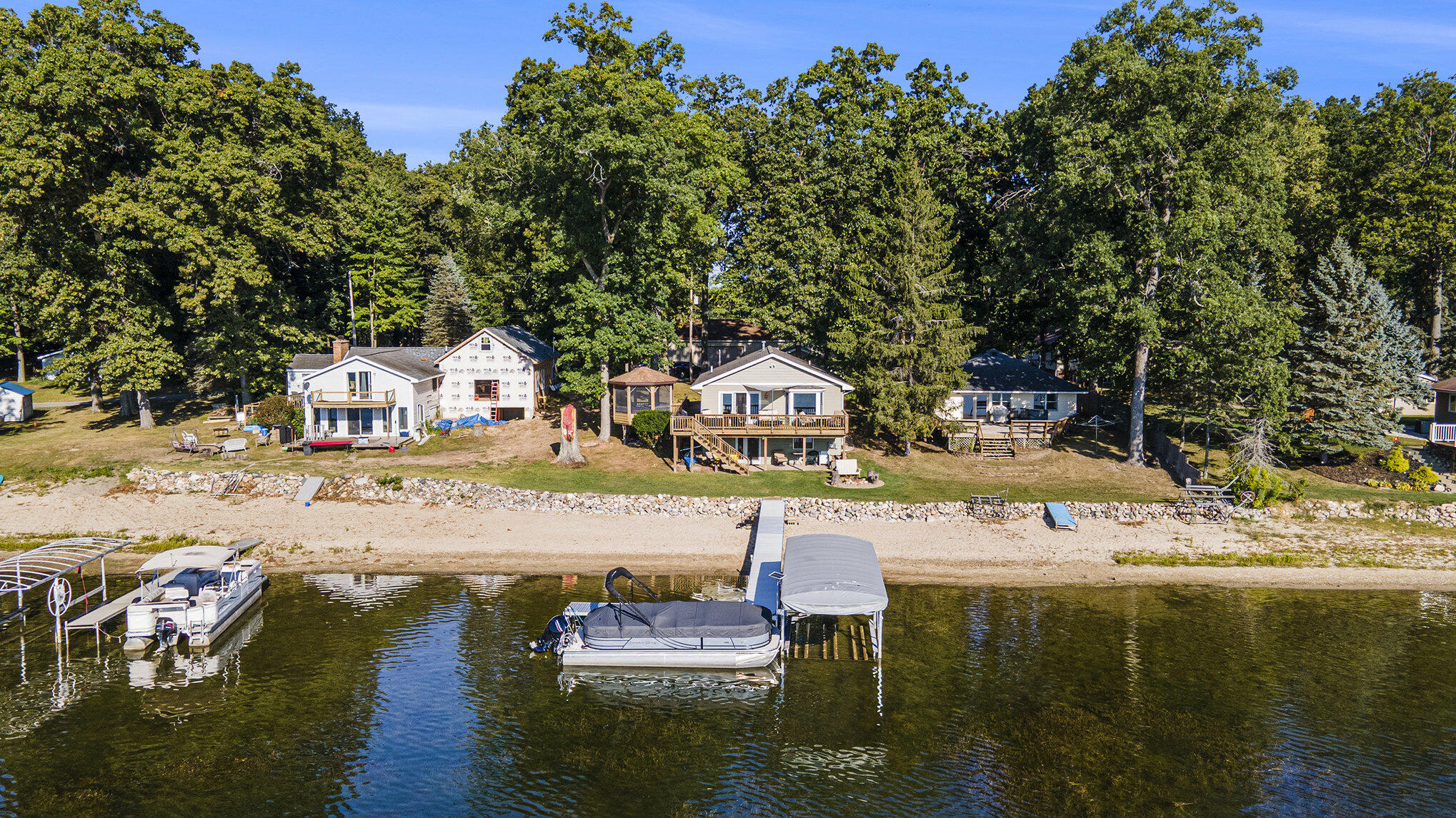 Delton, Michigan 49046, United States, 3 Bedrooms Bedrooms, ,2 BathroomsBathrooms,Residential,Pending,203824