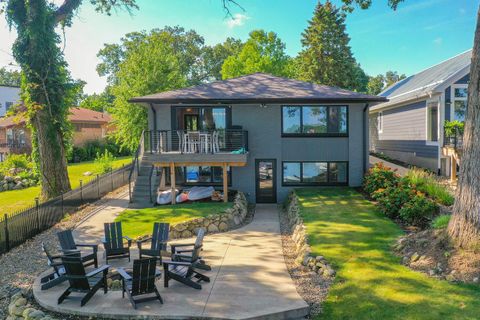 23876 S Shore Drive Edwardsburg MI 49112