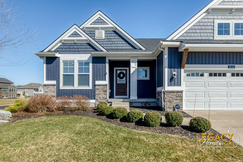 Photo of 4534 Point Superior Court, Holland, MI 49424 (MLS # 26010453)