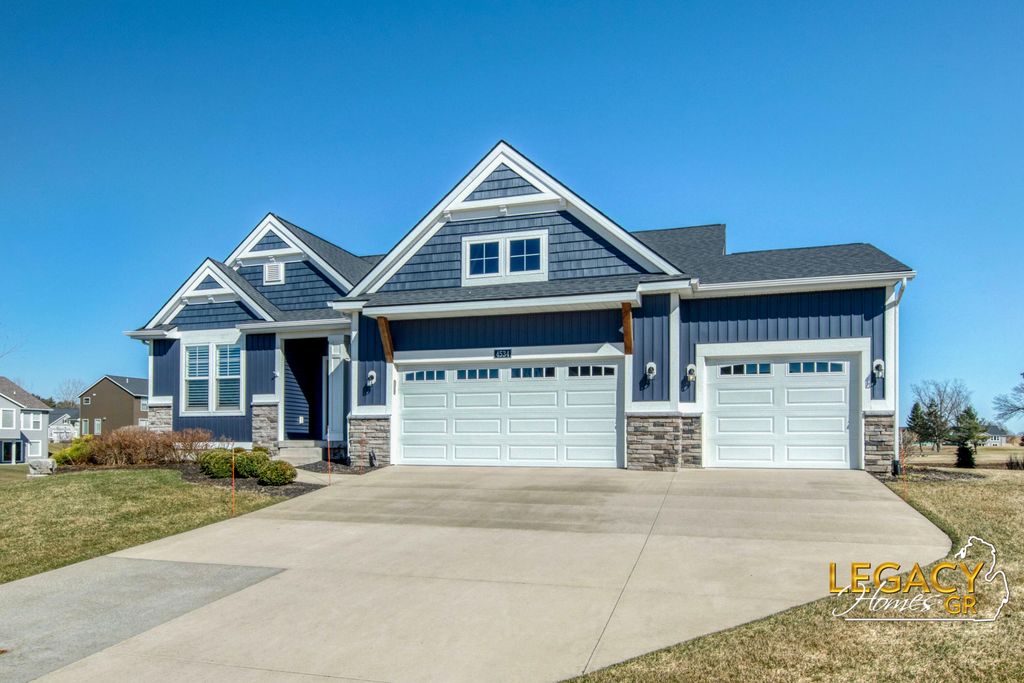 Photo of 4534 Point Superior Court, Holland, MI 49424 (MLS # 26010453)