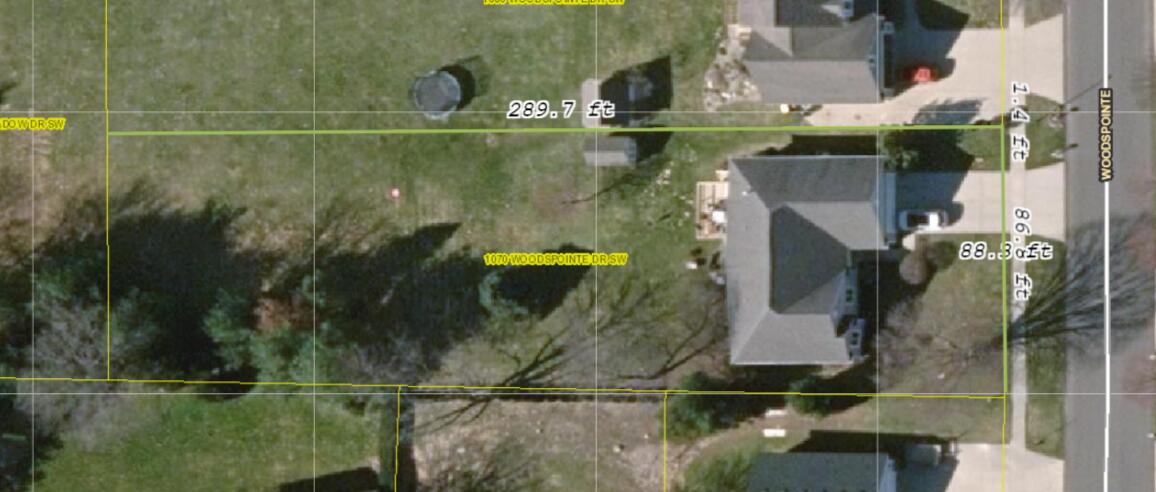 Photo 15 of 20 of 1070 Woodspointe Drive SW house